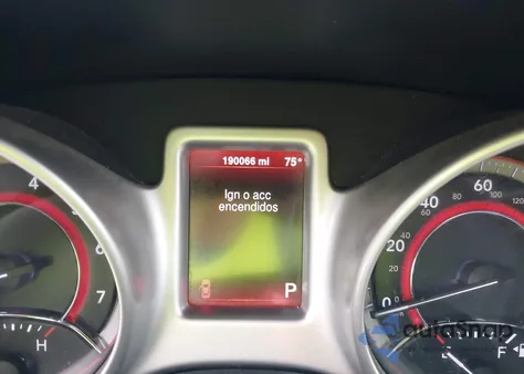 2015 Dodge Journey Sxt z USA, uszkodzony, nr VIN 3C4PDCBG5FT727354